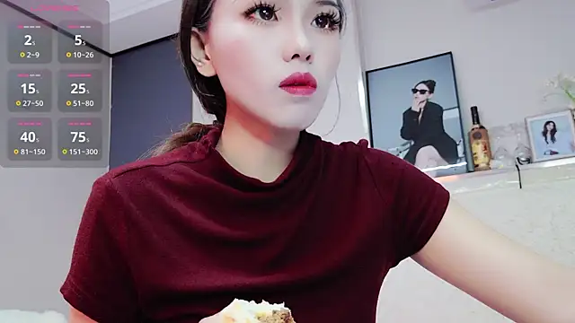 guoguo7777777 online show from May 14, 2026, 5:25 am