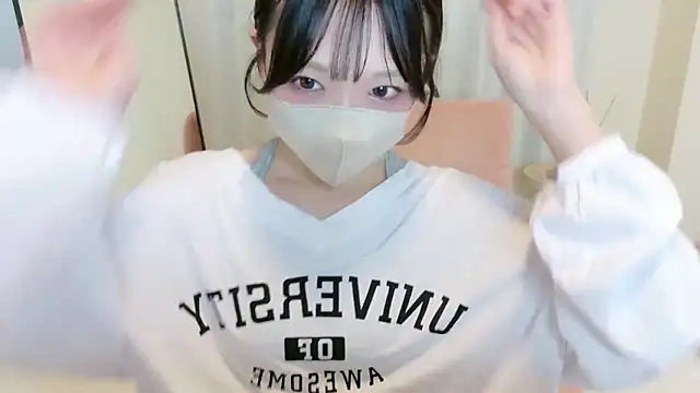 mami-pokoch online show from November 28, 2025, 9:45 am