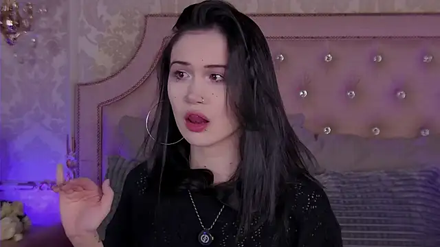 HeatherSweet  online show from March 23, 2026, 5:39 pm