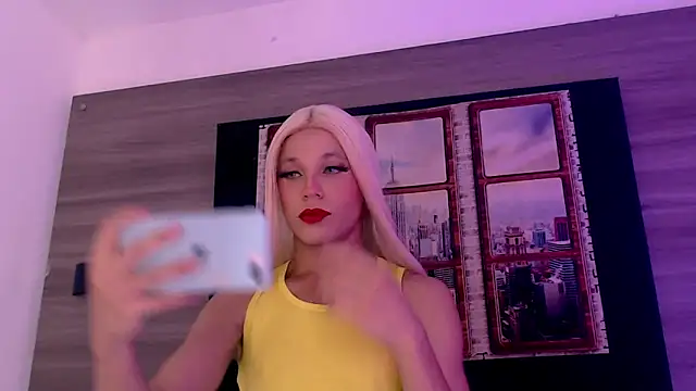 Snapshot of SashaNova chatting on November 21, 2025, 4:44 am SashaNova online show from November 21, 2025, 4:44 am