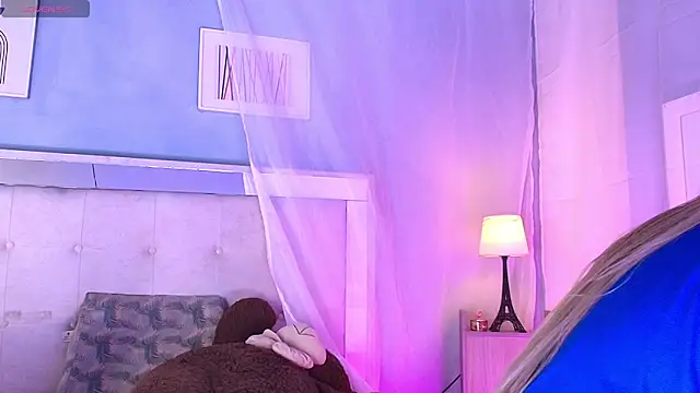 Snapshot of Emily_Castillo_1 chatting on January 7, 2026, 5:10 am Emily Castillo 1 online show from January 7, 2026, 5:10 am