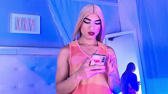 Snapshot of Emily_Castillo_1 chatting on January 17, 2026, 5:12 am Emily Castillo 1 online show from January 17, 2026, 5:12 am