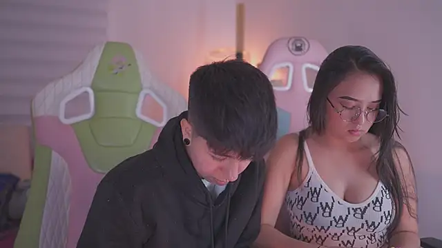 tommy blue online show from November 28, 2025, 2:53 pm