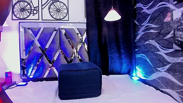 Snapshot of CandyMartinez_ chatting on March 28, 2026, 8:30 pm CandyMartinez online show from March 28, 2026, 8:30 pm