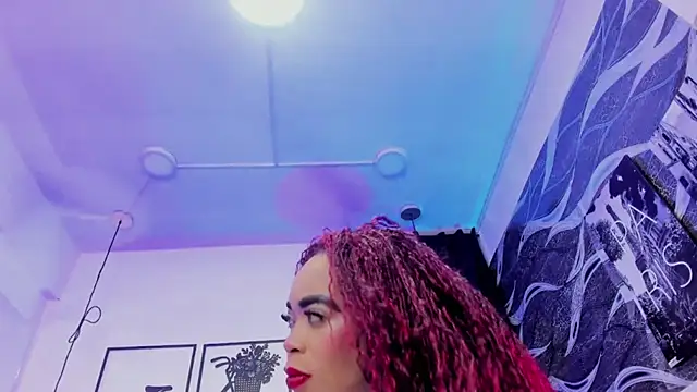 Snapshot of CandyMartinez_ chatting on April 1, 2026, 8:17 pm CandyMartinez online show from April 1, 2026, 8:17 pm