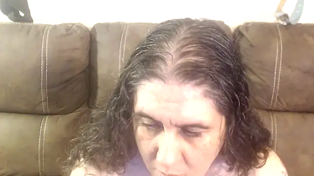 Snapshot of Dreaming_Of_Blue chatting on December 20, 2025, 11:34 pm Dreaming Of Blue online show from December 20, 2025, 11:34 pm