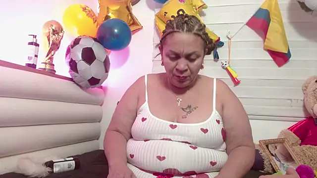scarlettbooty online show from June 26, 2026, 10:08 am