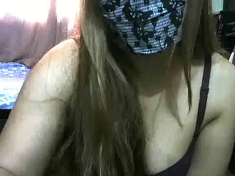 Snapshot of cute_kuku chatting on March 14, 2025, 5:05 am cute kuku online show from March 14, 2025, 5:05 am