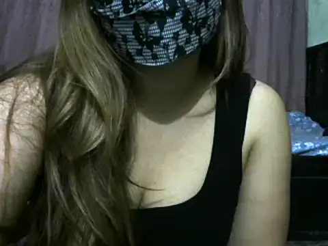 Snapshot of cute_kuku chatting on March 15, 2025, 2:45 pm cute kuku online show from March 15, 2025, 2:45 pm