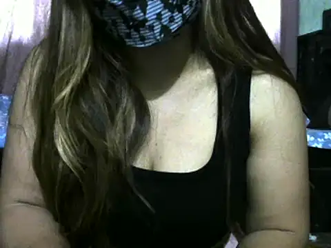 Snapshot of cute_kuku chatting on March 23, 2025, 1:42 am cute kuku online show from March 23, 2025, 1:42 am