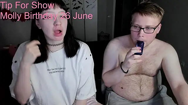 Snapshot of JayMollyy chatting on May 30, 2026, 4:37 pm JayMollyy online show from May 30, 2026, 4:37 pm