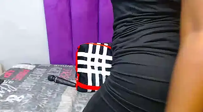 ExclusiveAss  online show from March 5, 2025, 5:18 pm