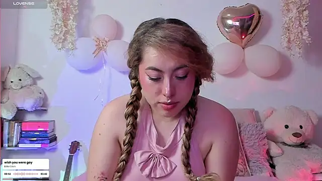 Snapshot of julieta_cooper20 chatting on February 20, 2026, 3:58 am julieta cooper20 online show from February 20, 2026, 3:58 am