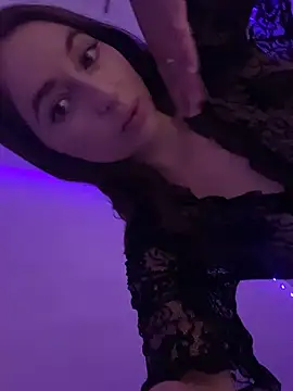 Snapshot of AlisaQSky chatting on October 13, 2025, 3:12 pm AlisaQSky online show from October 13, 2025, 3:12 pm