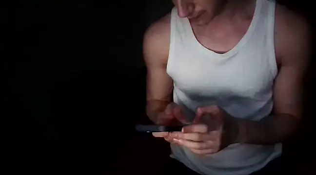 Snapshot of Enoch981 chatting on March 6, 2025, 4:07 pm Enoch981 online show from March 6, 2025, 4:07 pm