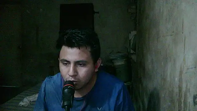 Snapshot of mikigamesH2 chatting on March 14, 2025, 11:43 pm mikigamesH2 online show from March 14, 2025, 11:43 pm