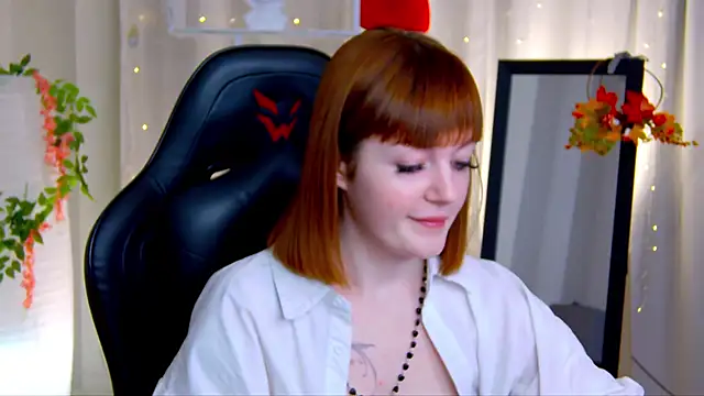 Ashley Nicks online show from November 1, 2025, 2:02 am