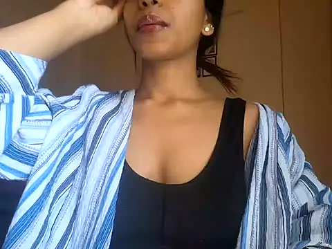 Queen Ayeshaa online show from March 21, 2025, 11:22 am