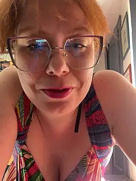 Snapshot of VeraaFlynn chatting on March 5, 2025, 2:12 pm VeraaFlynn online show from March 5, 2025, 2:12 pm