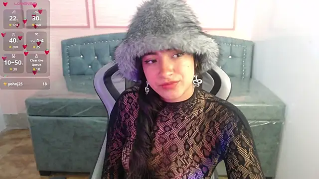 alexa romero t online show from November 18, 2025, 1:04 pm