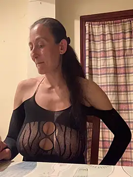 Anonim2026 online show from April 11, 2026, 11:42 pm