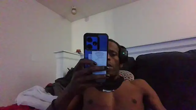 BadazzRXL online show from November 8, 2025, 2:28 pm