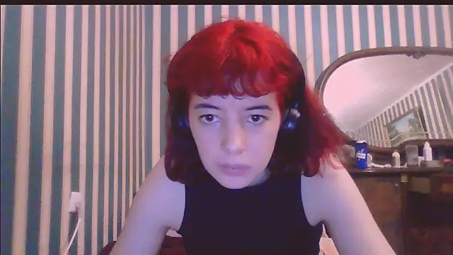 Snapshot of _Amber_Doll_ chatting on October 22, 2025, 12:11 am Amber Doll online show from October 22, 2025, 12:11 am