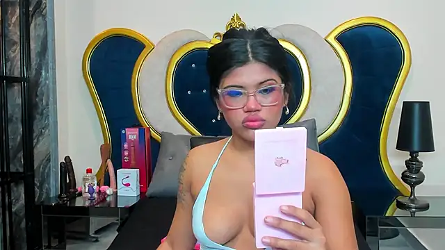 NovaMichel online show from December 2, 2025, 11:26 am