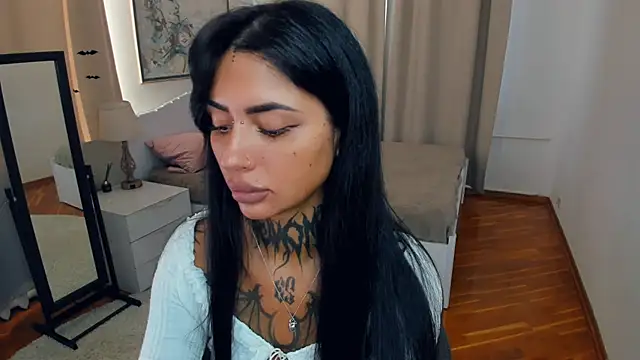 CharimgSabrina online show from September 11, 2025, 6:24 am