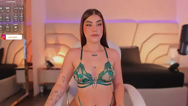 Violeta-Marquez online show from October 21, 2025, 11:55 am