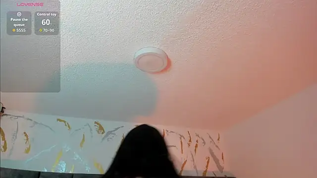 Snapshot of Cristal_Velle chatting on April 10, 2026, 10:42 am Cristal Velle online show from April 10, 2026, 10:42 am