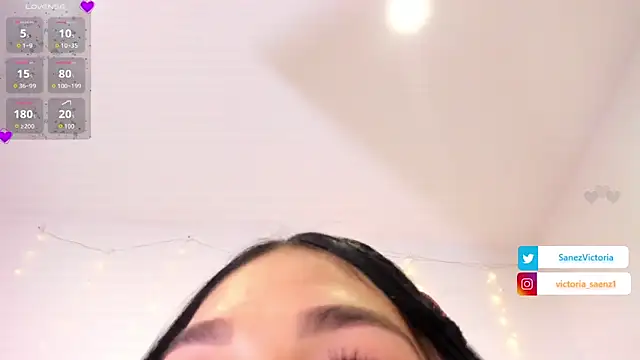 Snapshot of badthing_10 chatting on October 7, 2025, 12:57 pm badthing 10 online show from October 7, 2025, 12:57 pm