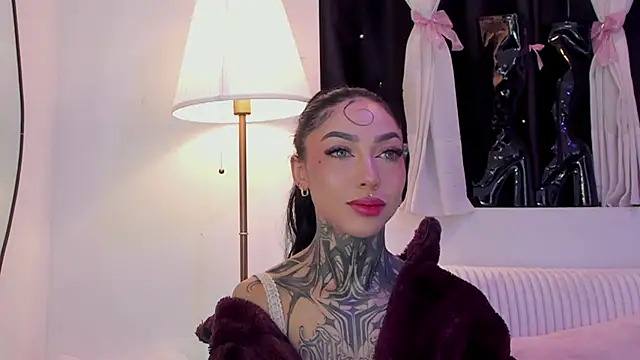 Dani Valen online show from December 14, 2025, 12:27 am