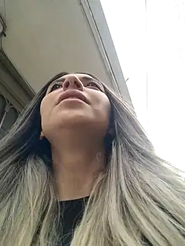Snapshot of Isabella_Varella chatting on March 4, 2025, 1:49 pm Isabella Varella online show from March 4, 2025, 1:49 pm