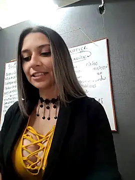 Snapshot of Isabella_Varella chatting on March 18, 2025, 12:36 pm Isabella Varella online show from March 18, 2025, 12:36 pm