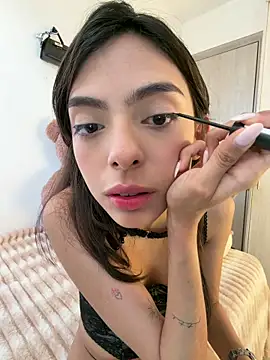 Snapshot of ZaraLuuv chatting on February 26, 2026, 6:29 pm ZaraLuuv online show from February 26, 2026, 6:29 pm