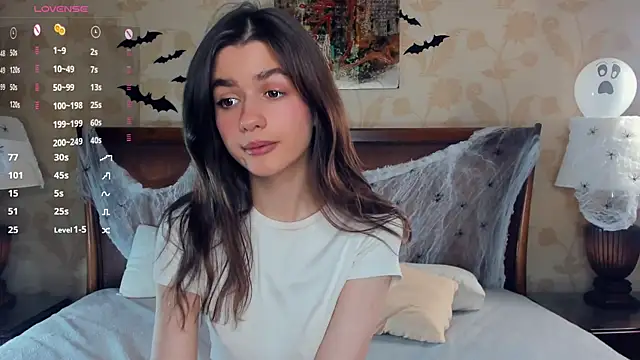 CathrynCovil online show from November 1, 2025, 7:43 am