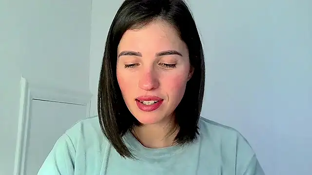 Snapshot of neferutt chatting on November 6, 2025, 4:08 pm neferutt online show from November 6, 2025, 4:08 pm