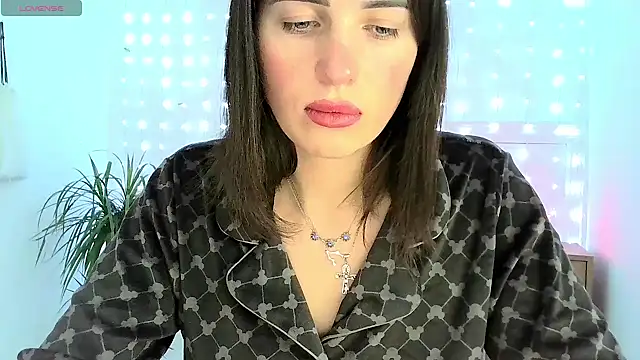 Snapshot of neferutt chatting on November 27, 2025, 6:43 pm neferutt online show from November 27, 2025, 6:43 pm