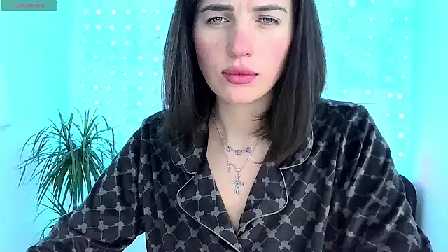 Snapshot of neferutt chatting on November 28, 2025, 2:31 pm neferutt online show from November 28, 2025, 2:31 pm