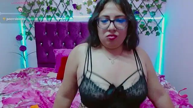 Anny  cute online show from March 12, 2025, 1:03 am