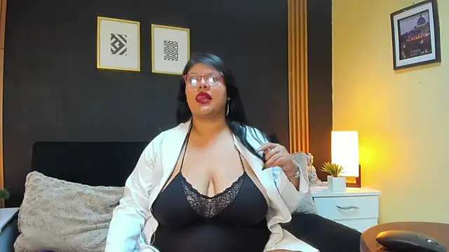 Snapshot of natasha_blum chatting on March 4, 2025, 8:27 pm natasha blum online show from March 4, 2025, 8:27 pm