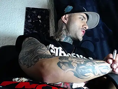 Snapshot of dante_d_angelo_ chatting on October 31, 2025, 6:03 am dante d angelo online show from October 31, 2025, 6:03 am