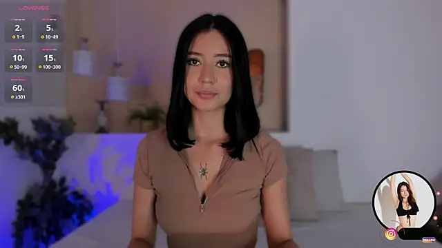 Snapshot of alison222_ chatting on October 27, 2025, 7:51 pm alison222 online show from October 27, 2025, 7:51 pm