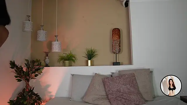 Snapshot of alison222_ chatting on November 5, 2025, 8:20 pm alison222 online show from November 5, 2025, 8:20 pm