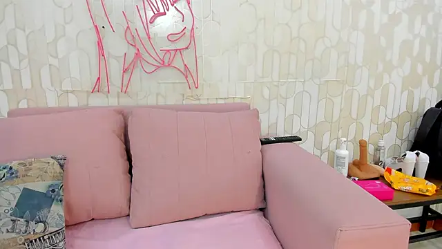 Snapshot of Vero_Mendoza chatting on November 14, 2025, 9:46 pm Vero Mendoza online show from November 14, 2025, 9:46 pm