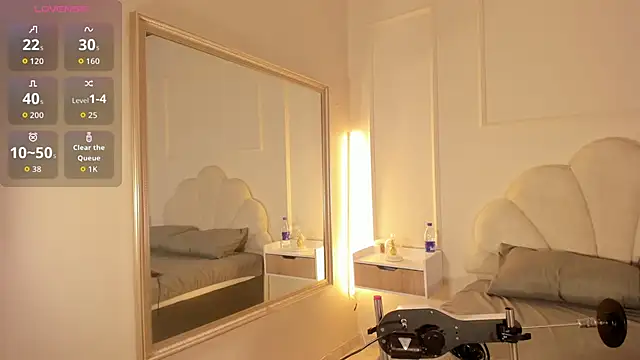 Snapshot of Candaceoweens chatting on January 9, 2026, 3:42 am Candaceoweens online show from January 9, 2026, 3:42 am