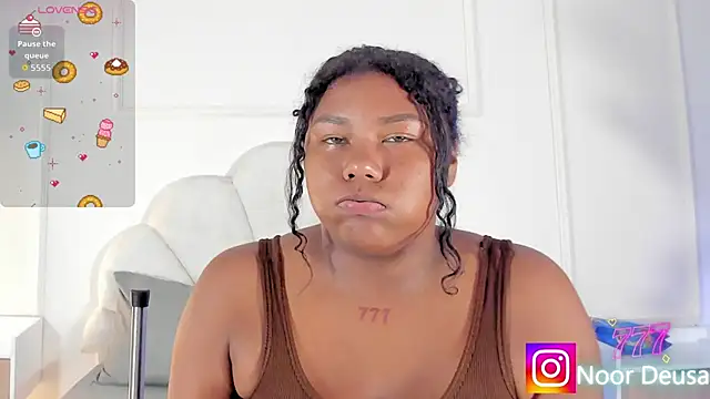 Snapshot of Candaceoweens chatting on February 1, 2026, 3:38 am Candaceoweens online show from February 1, 2026, 3:38 am