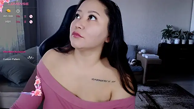 Snapshot of LisaAsianFlower chatting on September 19, 2025, 7:10 am LisaAsianFlower online show from September 19, 2025, 7:10 am