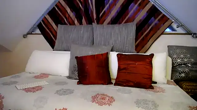 Snapshot of Kathylovexxx chatting on April 15, 2026, 4:08 am Kathylovexxx online show from April 15, 2026, 4:08 am